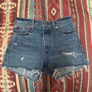 Levi’s Wedgie Shorts size 25